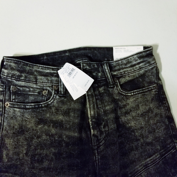 American Eagle Men's Black Acid Wash Next Level Flex Stacked Skinny Jeans 30x32 - Picture 12 of 12